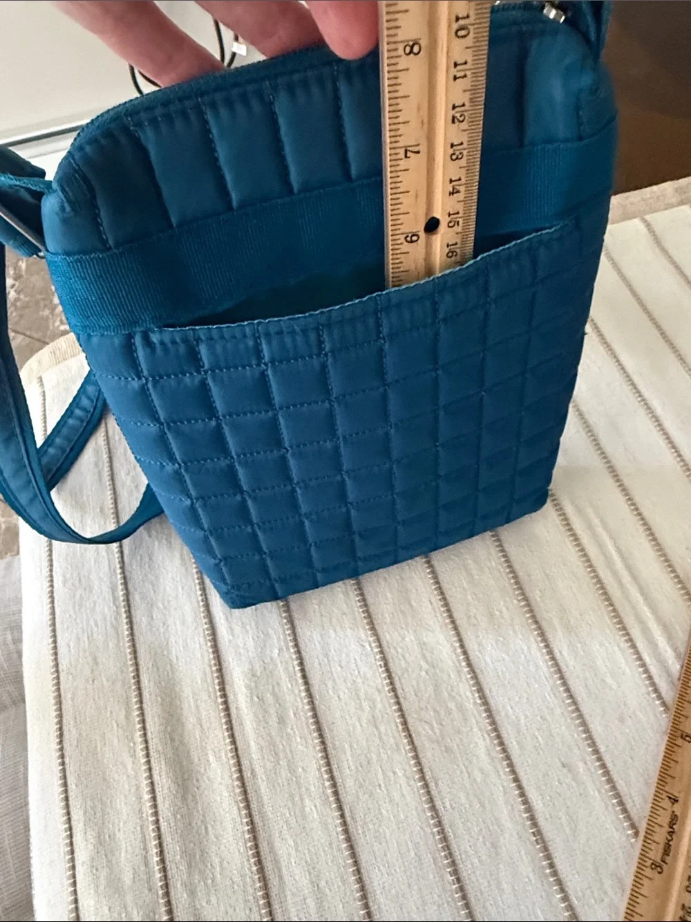 lug Quilted Crossbody Bag in Teal